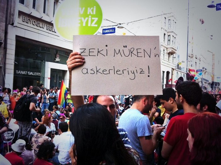 Taksim'de LGBT Onur Yürüyüşü