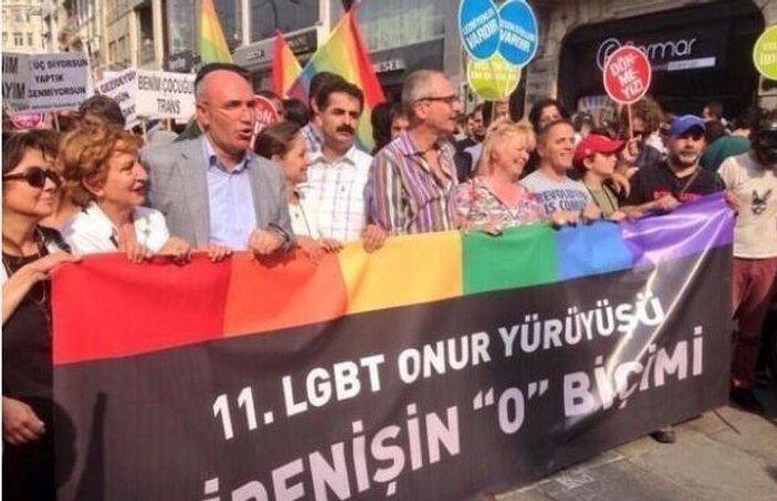 CHP milletvekilleri LGBT yürüyüşüne destek verdi