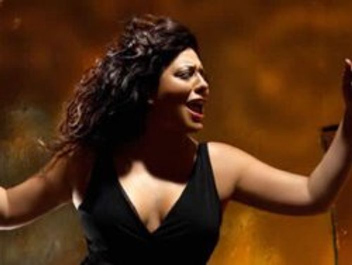 Işın Karaca'nın halk plajı isyanı