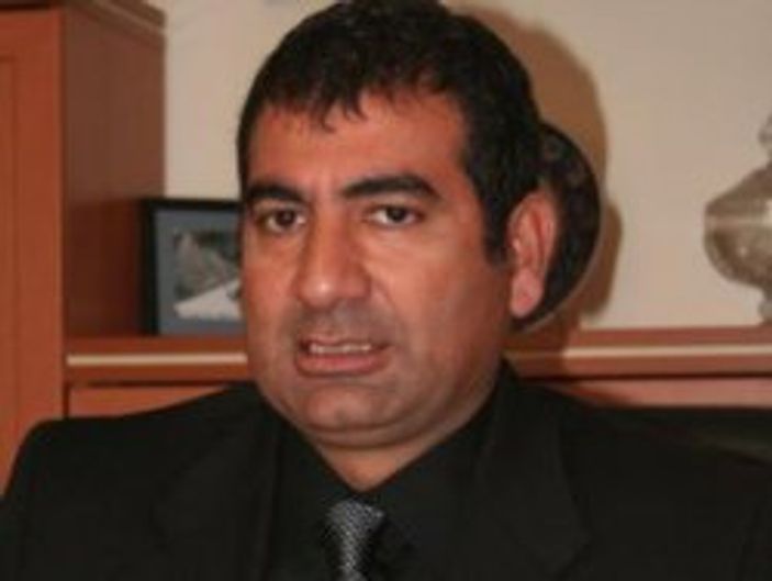 Yıldıray Sapan'dan Başbakan'ın kızına ağır hakaret