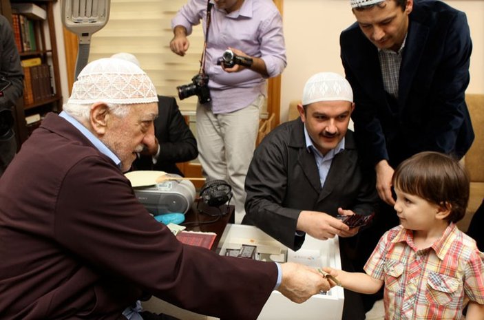 Gülen Ramazan Bayramı'nda Türklerle bir araya geldi