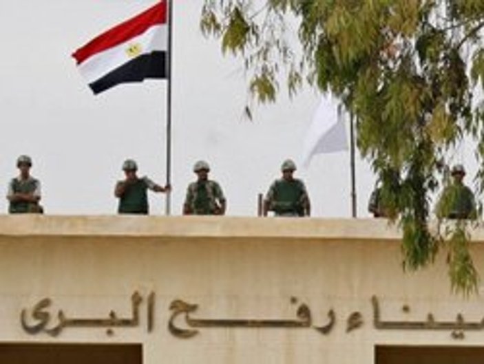 Sisi Refah Sınır Kapısı'nı kapattı