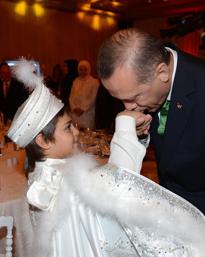 Başbakan Erdoğan Şükür'ün oğlunun sünnetine katıldı