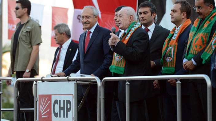 Vural Savaş CHP'ye katıldı