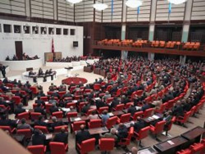 Suriye tezkeresine Meclis'ten onay