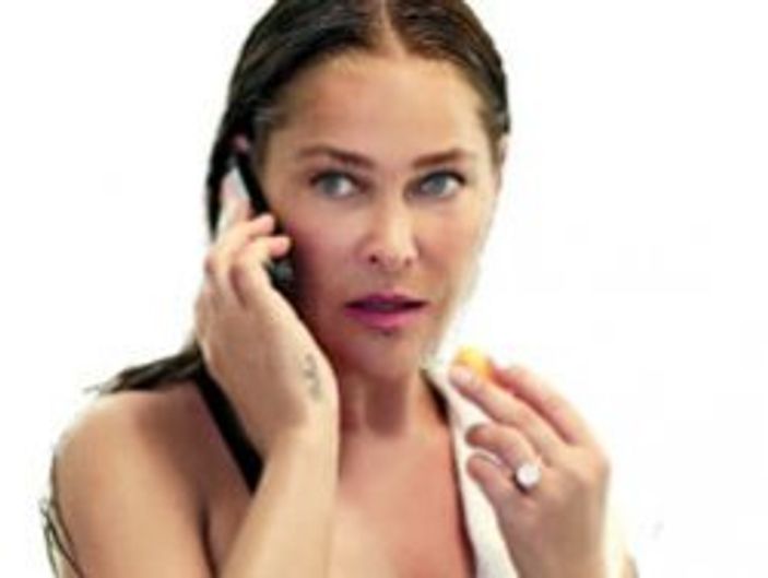 Hülya Avşar'ın çıkış şarkısı: Bana Bir Koca Lazım