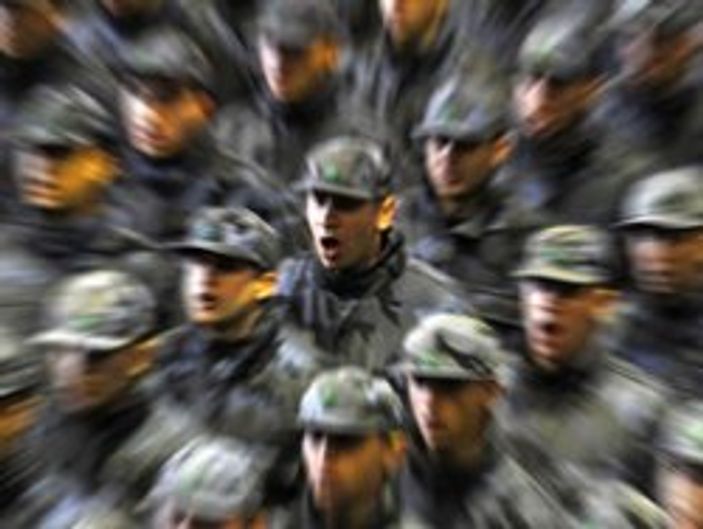 Meclis'e dilekçe yağıyor: Kısa dönem askerlik 4 ay olsun