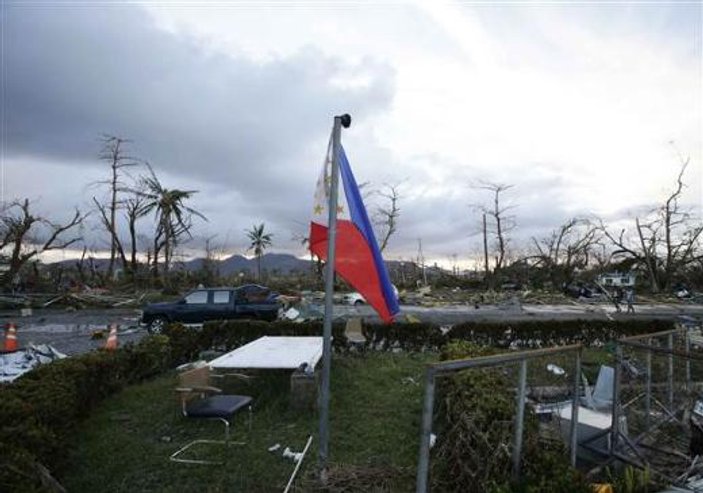 Filipinler'de tayfun bilançosu: 10 bin ölü