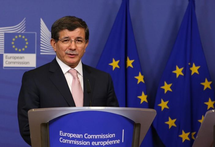 Davutoğlu'ndan vize muafiyeti açıklaması