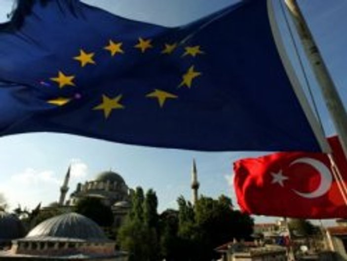 Türkler'e vizesiz geçiş Avrupalılar'ı sevindirdi