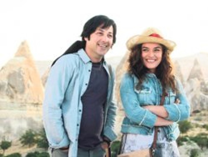 Ezgi Mola ile Tolga Çevik'in arkadaşlığı aşka mı dönüştü