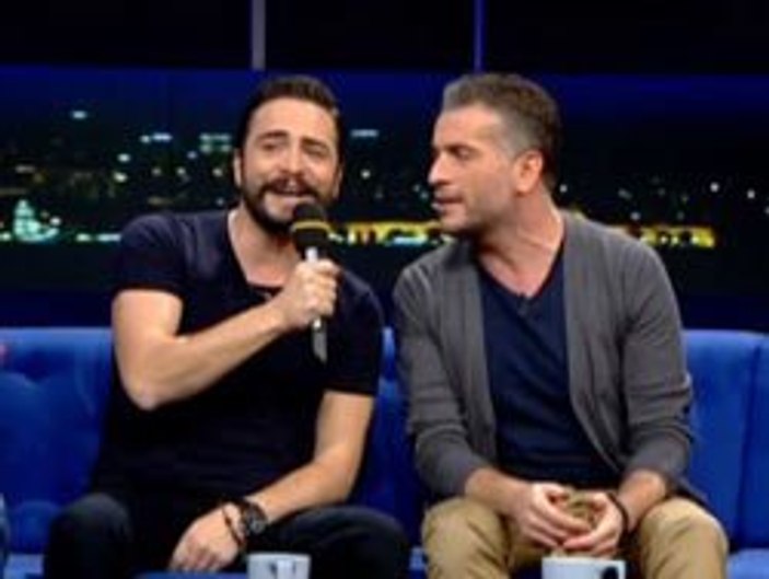 Entarisi Dım Dım Yar'ı canlı performansla söylediler
