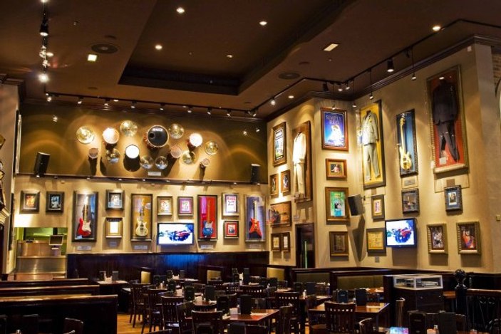 Hard Rock Cafe İstanbul'da açıldı