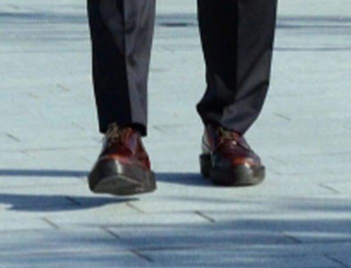 Fatih Terim'in platform topuklu ayakkabıları