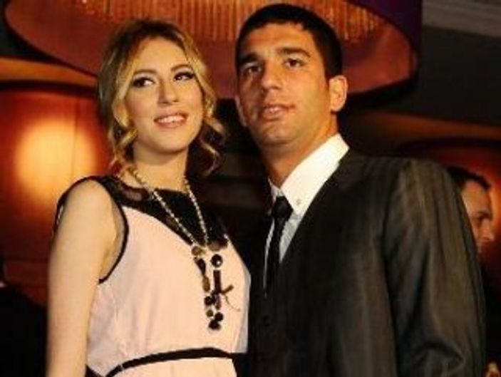 Arda Turan Sinem Kobal'a mesaj yolladı