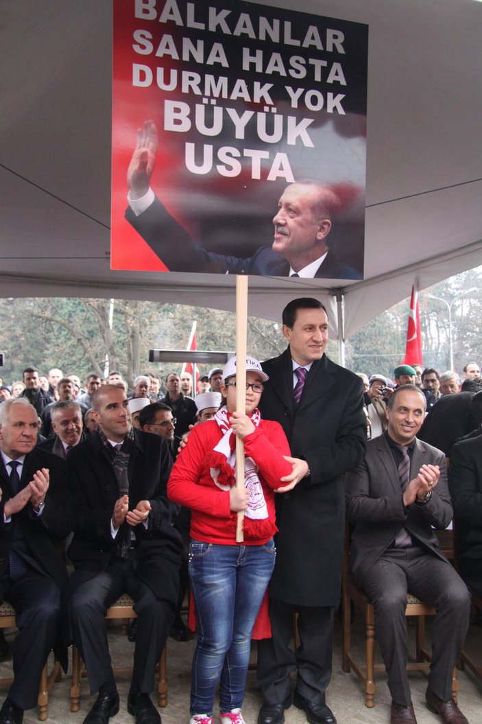 Makedonya'dan Başbakan'a destek