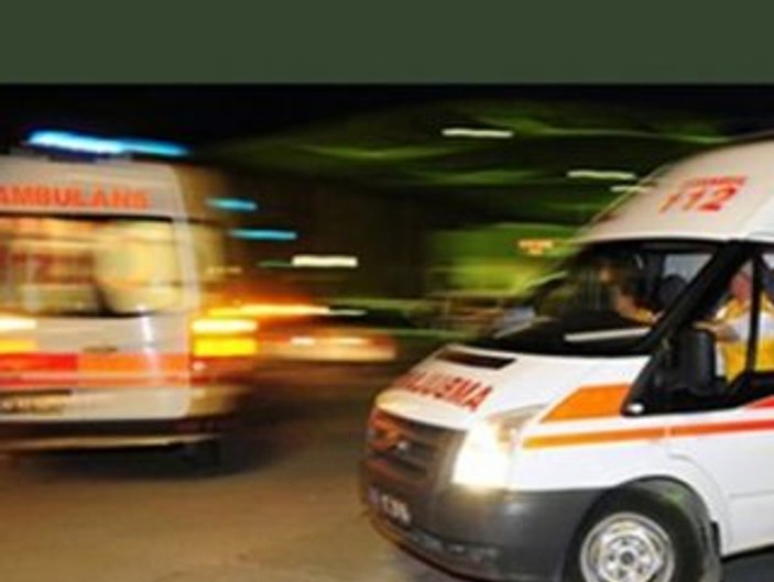 Bayburt'ta yolcu otobüsü devrildi: 3 ölü