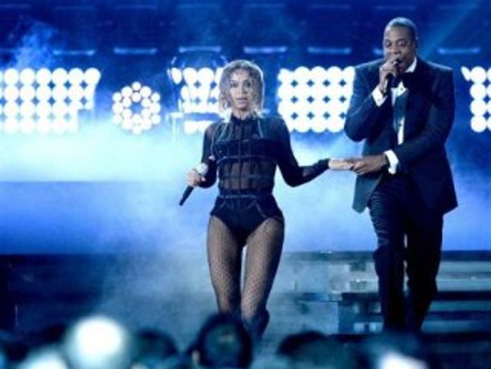 Beyonce ve Jay-Z'den müthiş Grammy şovu