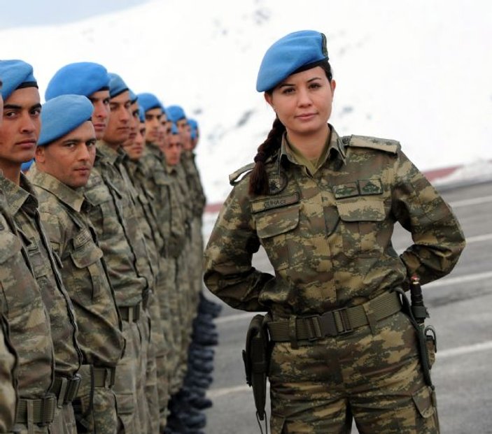 Doğu'da görev yapan kadın komutanlar
