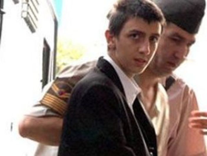 Rahip Santoro'yu öldüren Oğuzhan Akdin'den yeni fotoğraf