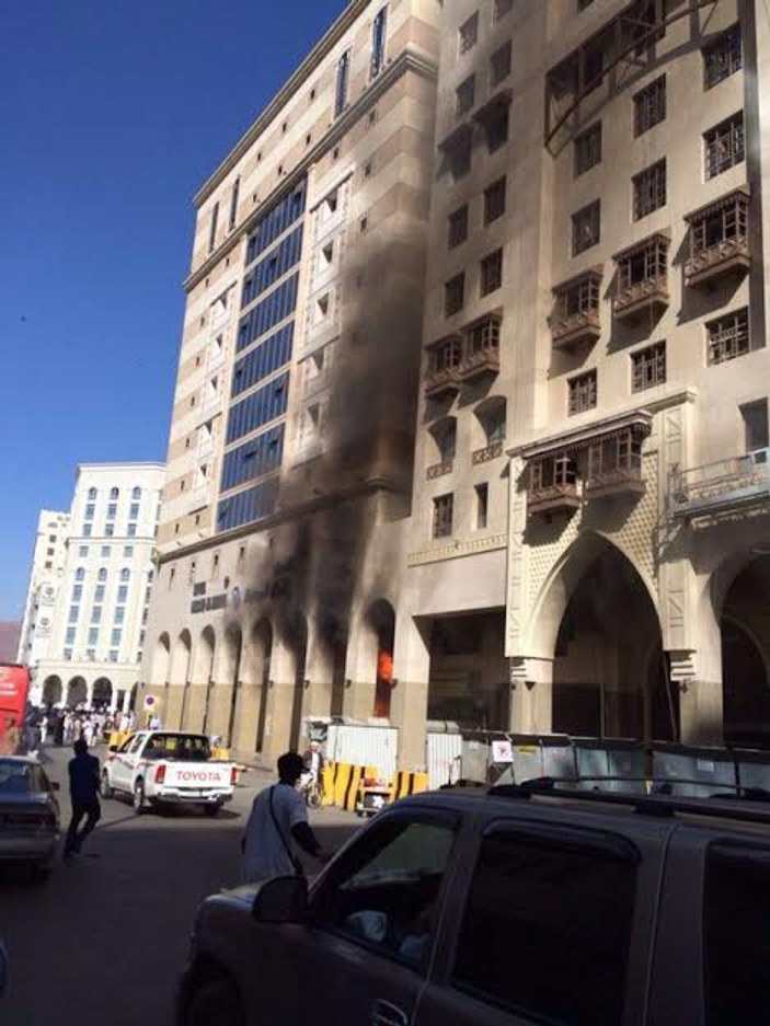 Medine'de otel yangını: 17 ölü 130 yaralı