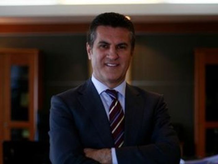 Mustafa Sarıgül'ün tartışılan Ayasofya afişi