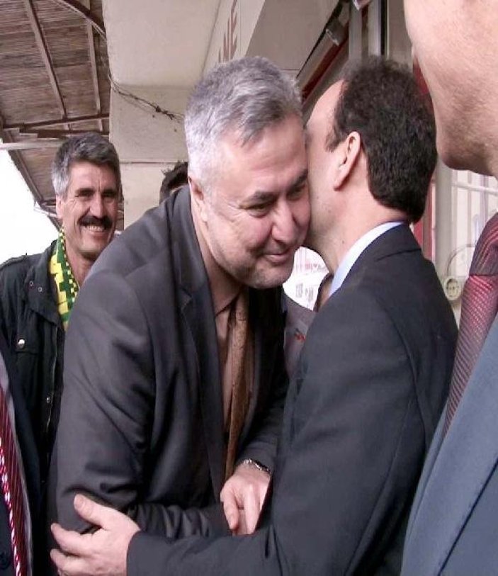 Şanlıurfa'da BDP'li Baydemir ile MHP'li Saraçoğlu el ele