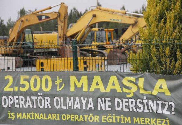 Adana'da bir firma iş makinesi operatörü bulamadı