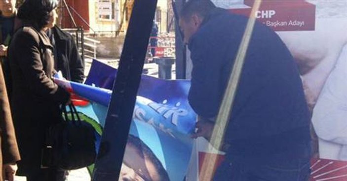CHP'nin afiş krizi Uşak'a sıçradı