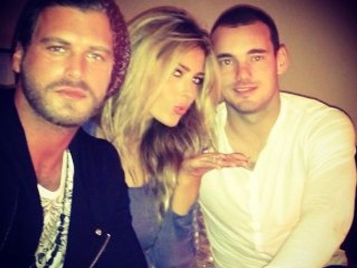 Kıvanç Tatlıtuğ Wesley Sneijder‘le komşu oldu