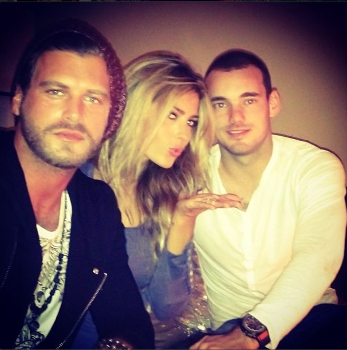 Kıvanç Tatlıtuğ Wesley Sneijder‘le komşu oldu