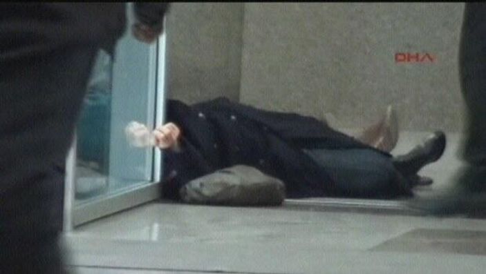 İstanbul Adalet Sarayı'nda silahlı saldırı İZLE