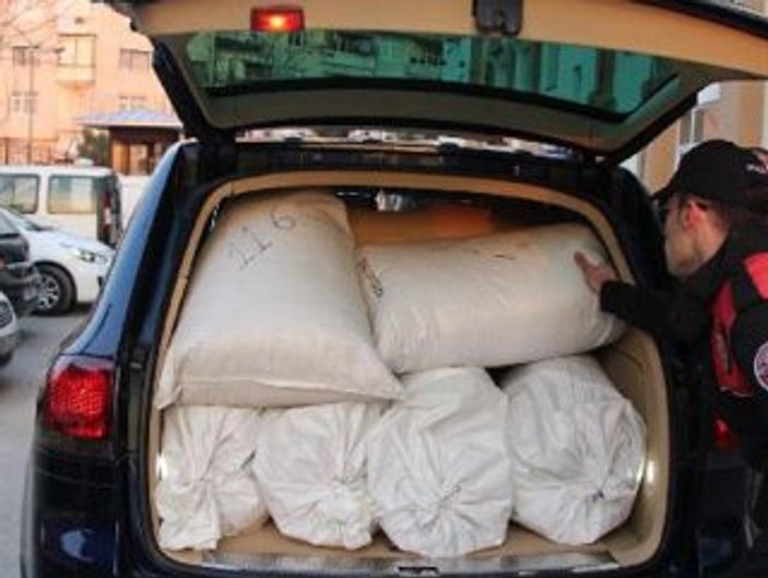İstanbul'da bir cipten 71 kilo bonzai çıktı