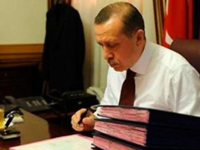 Başbakan Erdoğan'ın masasındaki son anket