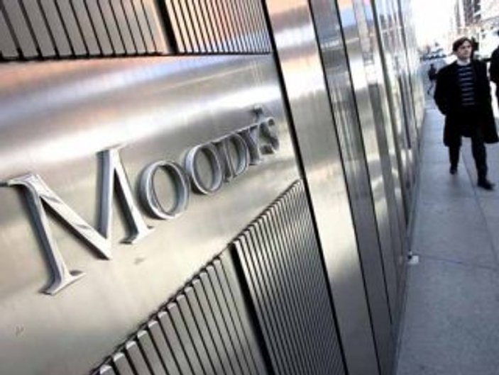 Moody's'ten Türk bankalarına not indirimi takibi