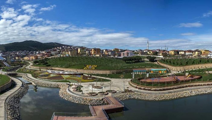 Sultanbeyli'de Gölet Parkı açılışı mitinge dönüştü