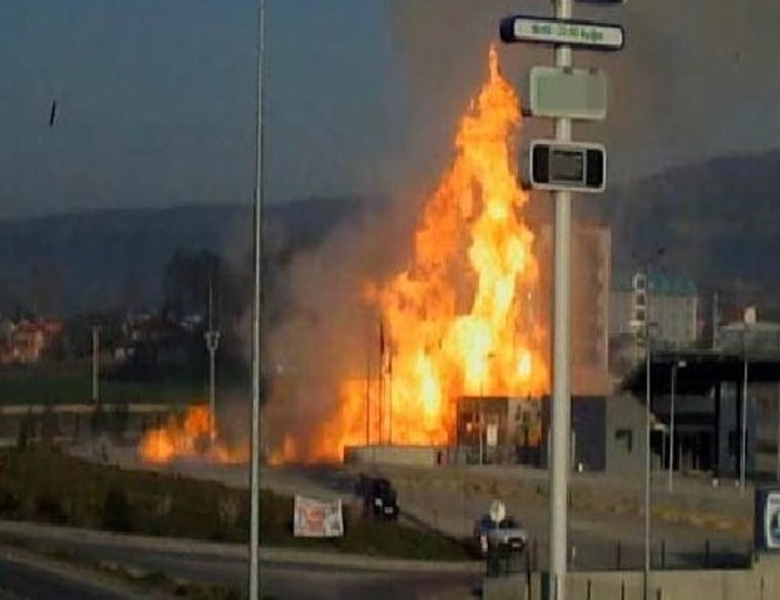 Bolu'da doğalgaz dolum istasyonunda patlama