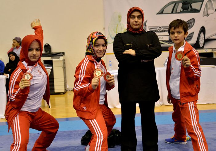 Wushucu Akyüz ailesi başarılarına yenilerini ekledi