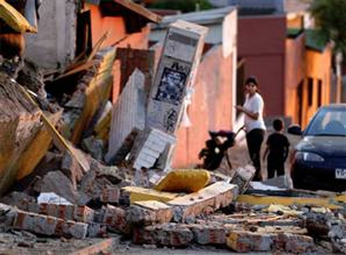 Şili'de şiddetli sarsıntılar devam ediyor