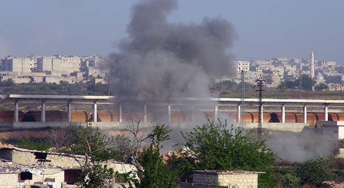 Halep'te varil bombalı saldırı: 17 ölü