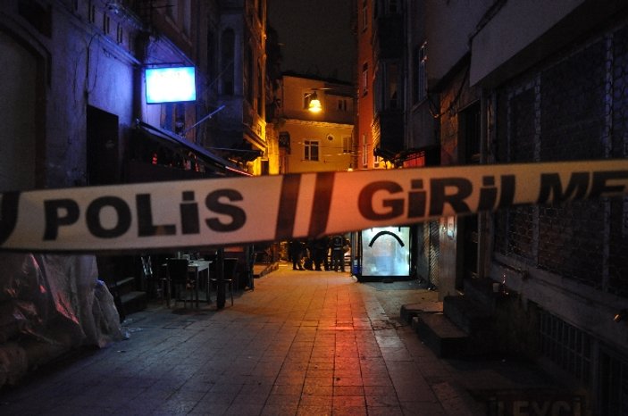 Beyoğlu'nda iki trans kadın silahlı saldırıya uğradı