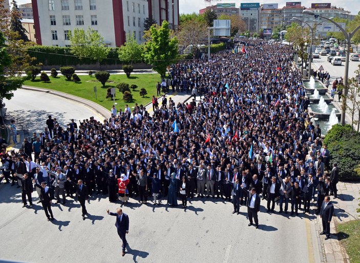 MHP'liler 3 Mayıs Milliyetçiler Günü'nü kutluyor