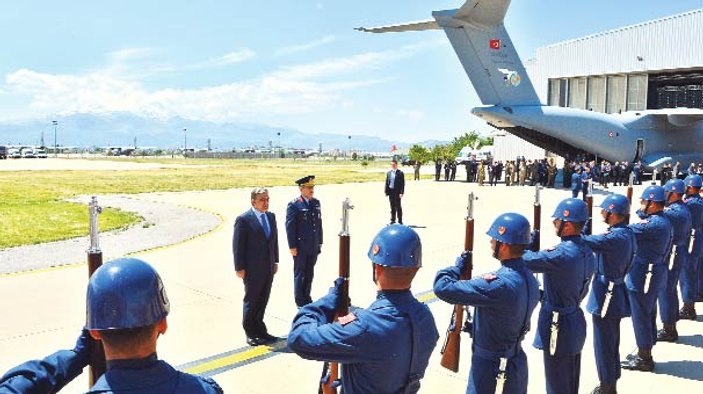 Cumhurbaşkanı Gül: Barış için savaşa hazır olmalıyız