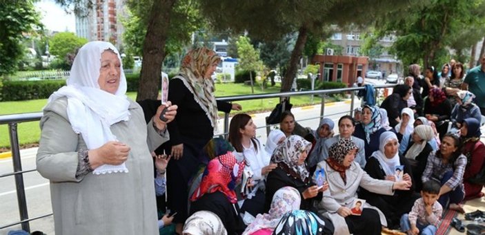 Diyarbakır'da aileler oturma eylemine ara verdi