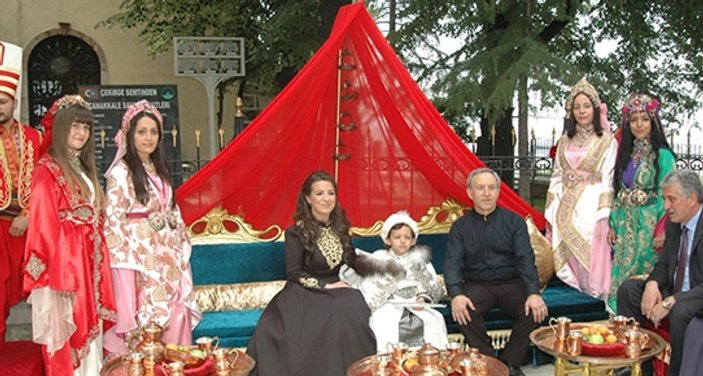 Bursa Vali Yardımcısı'ndan Osmanlı usulü sünnet düğünü İZLE