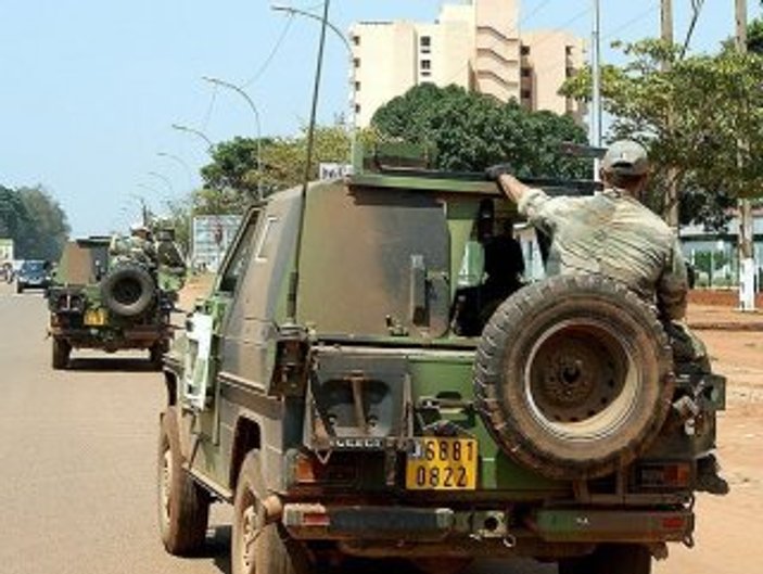 Fransa Orta Afrika Cumhuriyeti'nden askerini geri çekecek