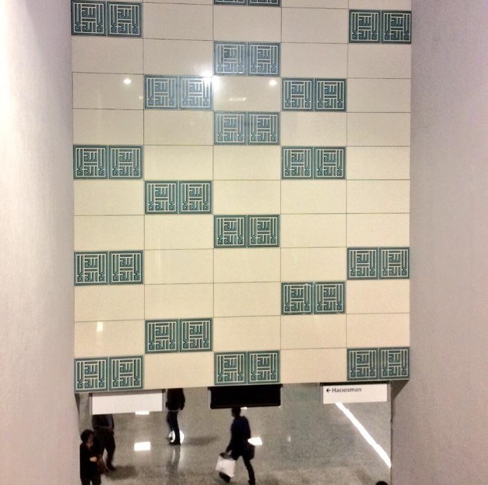 Yenikapı Marmaray İstasyonu duvarına Kelime-i Tevhid