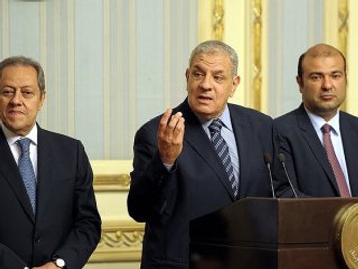 Mısır'da yeni hükümeti kurma görevi Mihlib'e verildi