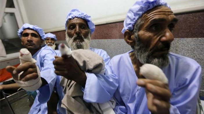 Taliban oy kullananların parmağını kesti