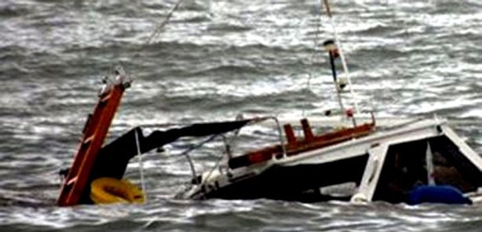 Malezya'da bir tekne alabora oldu: 42 kayıp